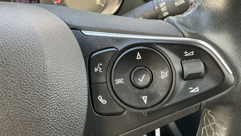 Vauxhall Crossland 1.2 Turbo Design 5dr Petrol Hatchback